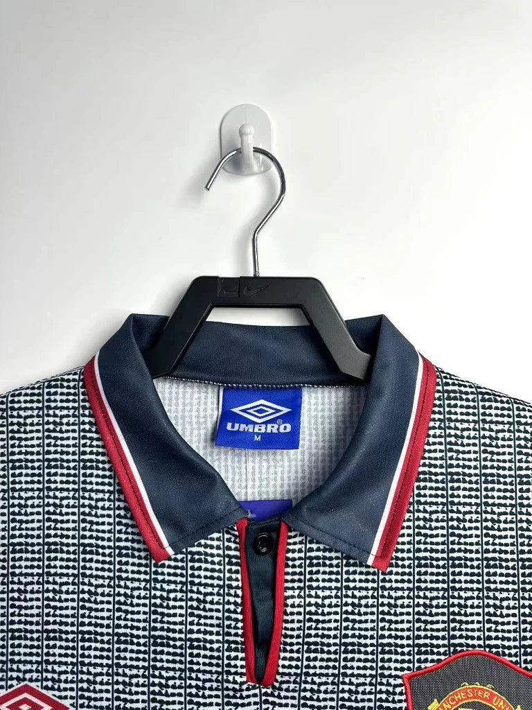 Manchester United 1995/96 Vintage Retro Away Jersey - Concept Kits