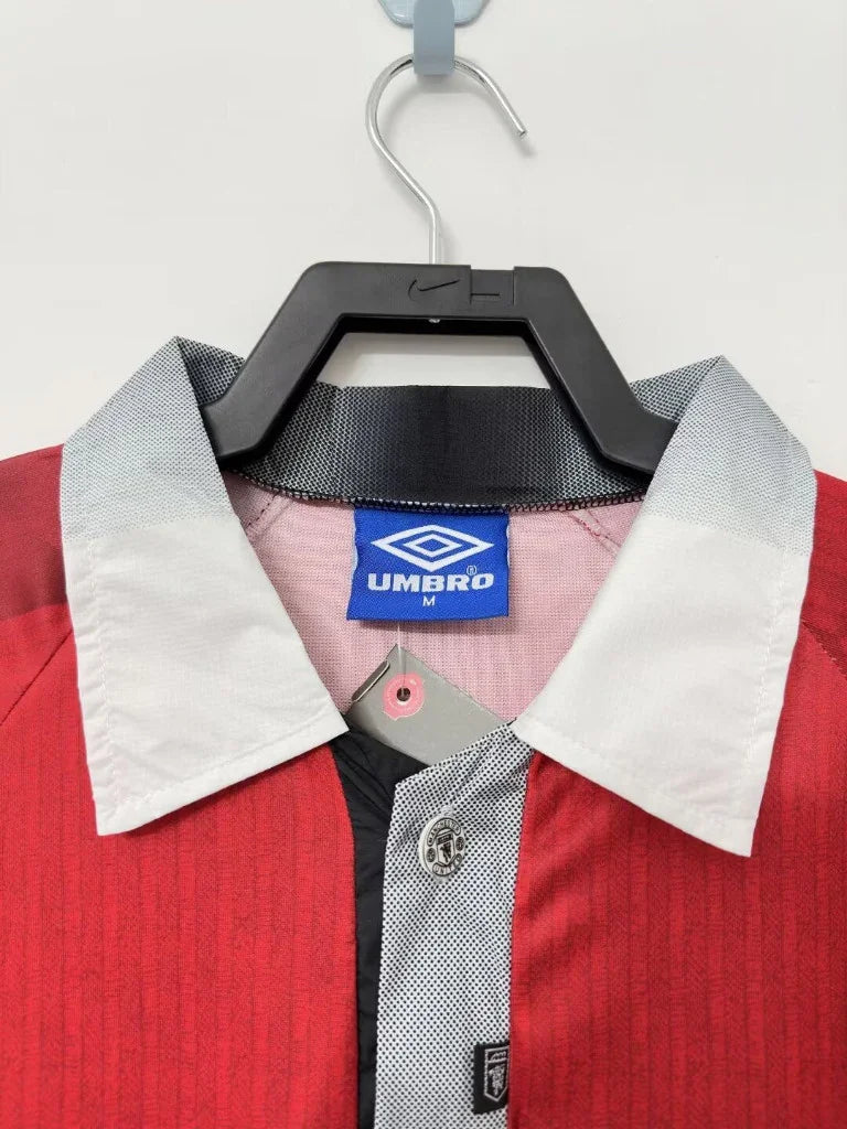 Manchester United 1996/97 Vintage Retro Home Jersey - Concept Kits