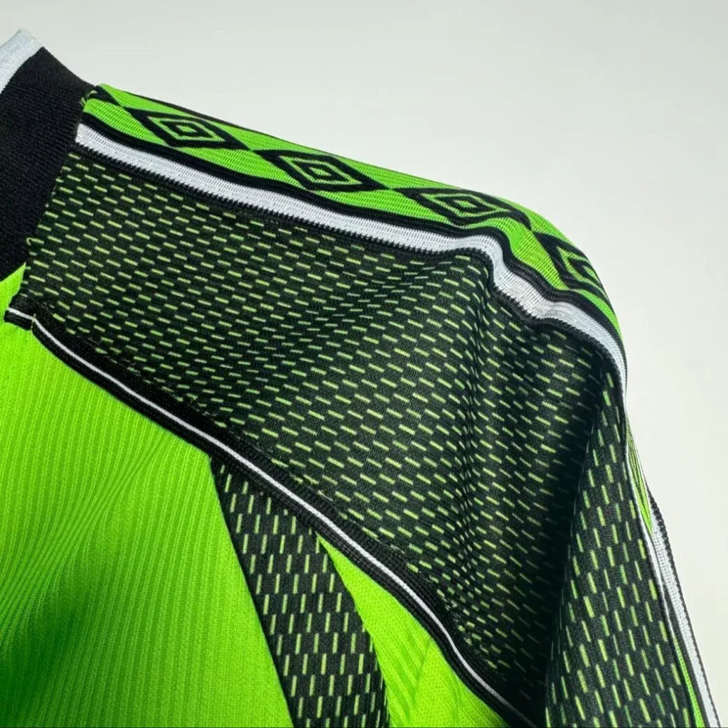 Manchester United 1998/99 Vintage Retro Green Goalkeeper Long Sleeves Jersey - Concept Kits