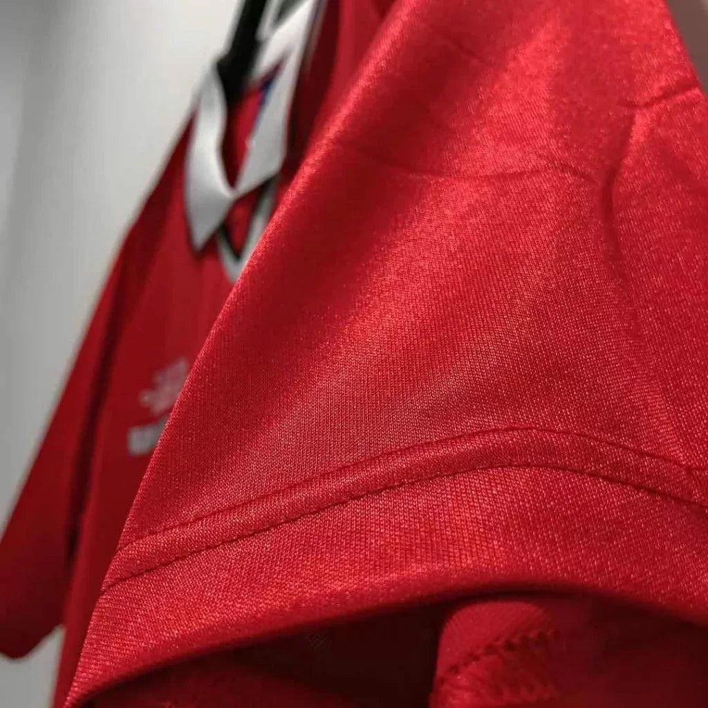 Manchester United 1999/00 Vintage Retro Home Jersey - Concept Kits