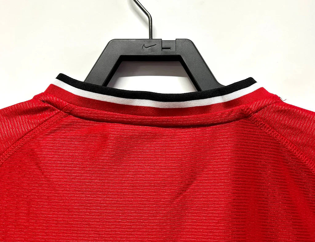 Manchester United 2000/02 Vintage Retro Home Jersey - Concept Kits
