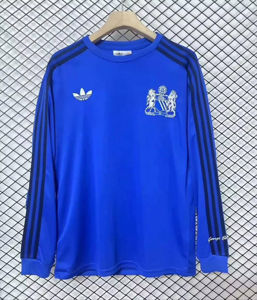 Manchester United 2001/02 Vintage Retro Blue Long Sleeve Jersey
