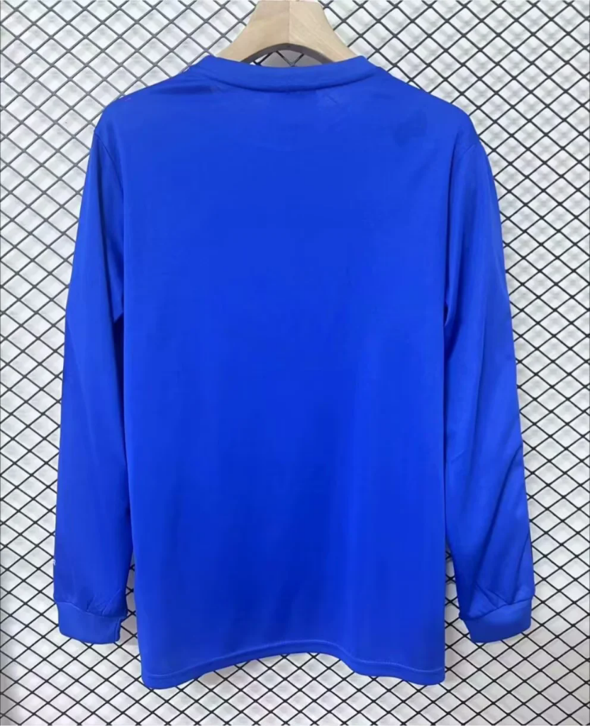 Manchester United 2001/02 Vintage Retro Blue Long Sleeve Jersey