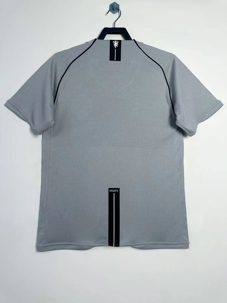 Manchester United 2007/08 Vintage Retro Goalkeeper Grey Jersey - Concept Kits