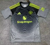 Manchester United 25/26 Black Goalkeeper Jersey