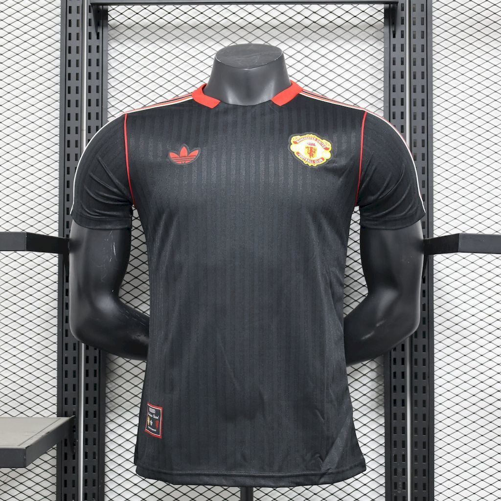 Manchester United 25/26 Black Terrace Icons Jersey