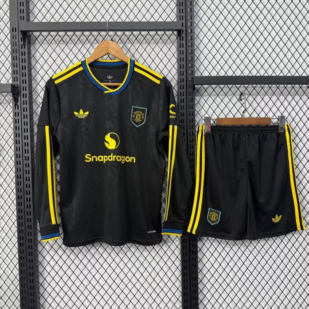 Manchester United 25/26 Black Third Long Sleeve Kids Jersey Set