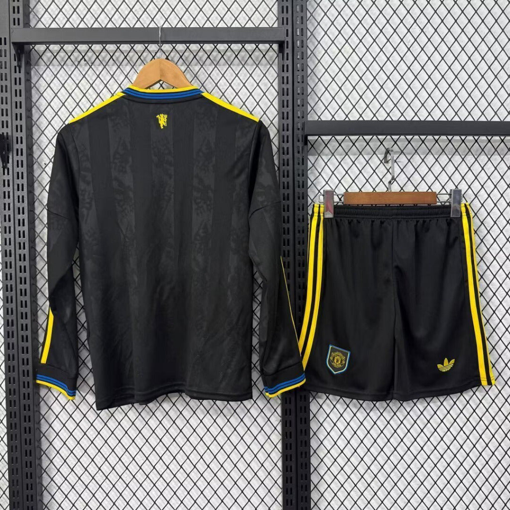 Manchester United 25/26 Black Third Long Sleeve Kids Jersey Set