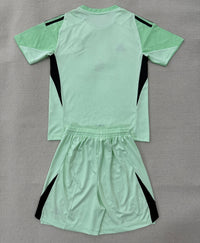 Manchester United 25/26 Green Goalkeeper Kids Jersey Set