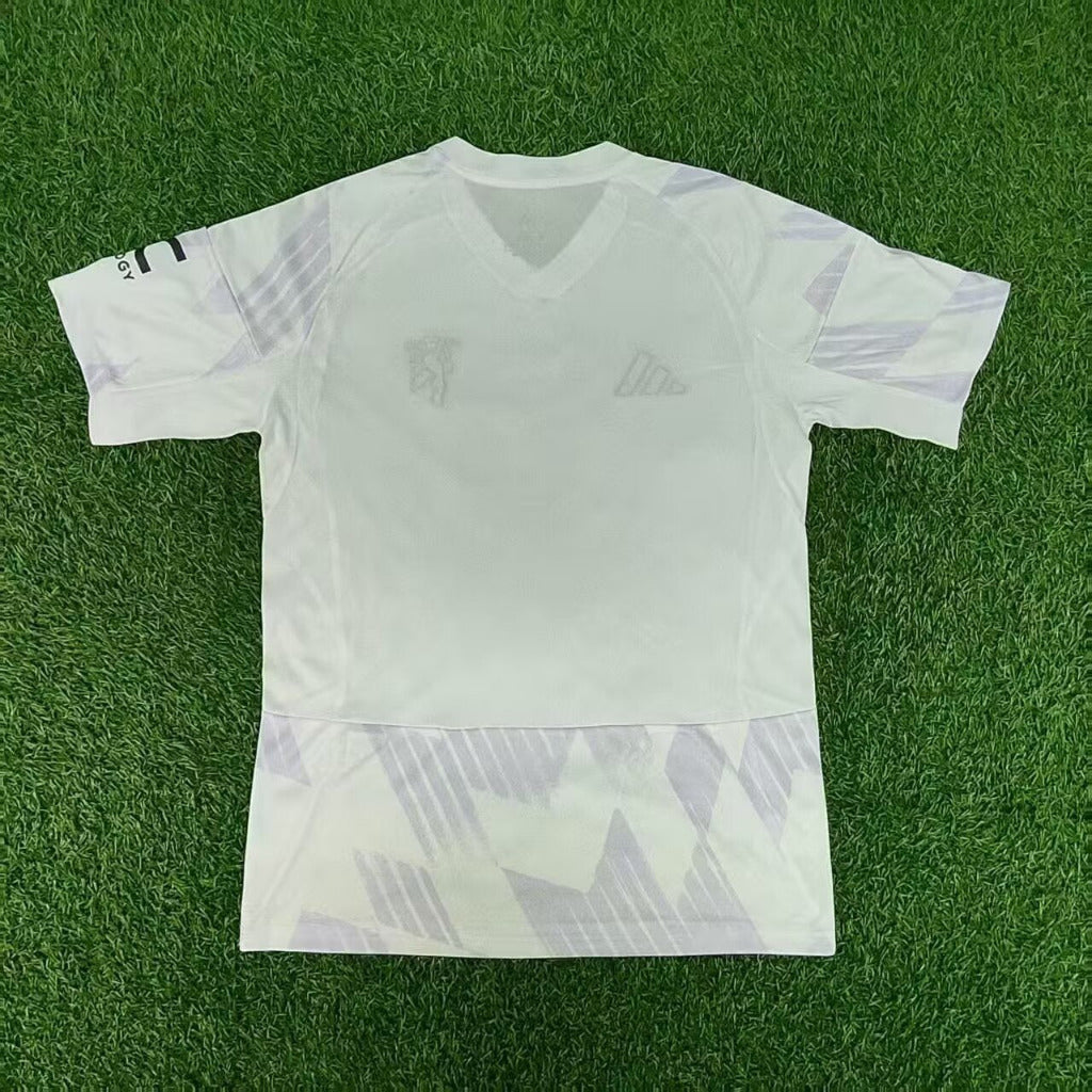 Manchester United 25/26 White Away Jersey