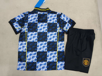 Manchester United 26/26 Check Pattern Kids Jersey Set