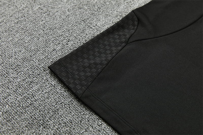 Manchester United 26/27 All-Black Training Tracksuit Set