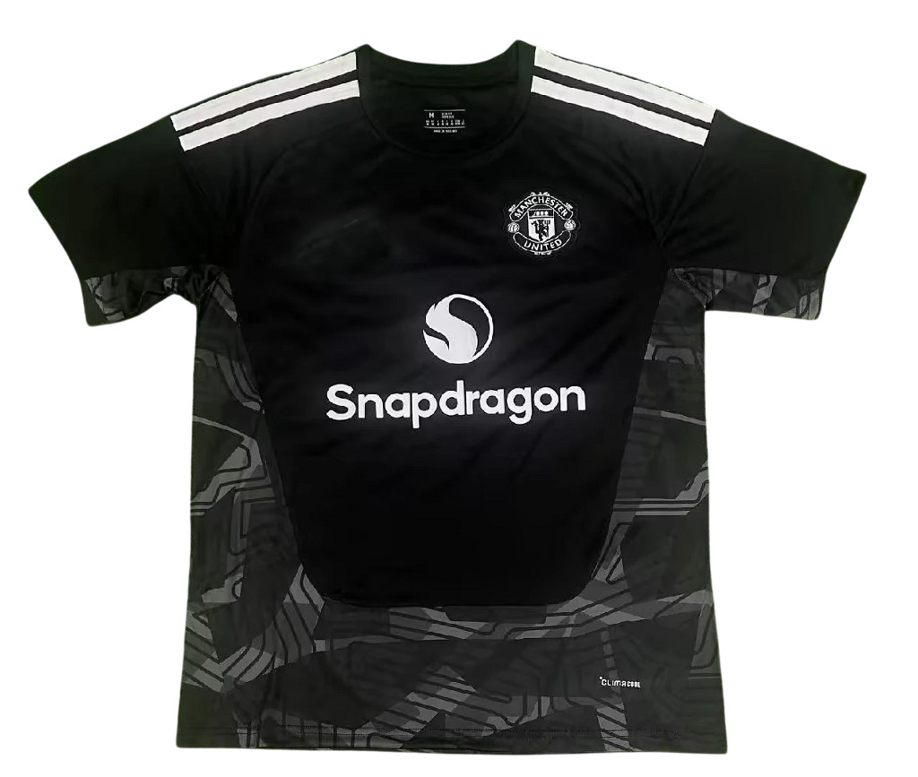 Manchester United 26/27 Black/White Stripes Goalkeeper Jersey