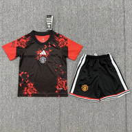 Manchester United 26/27 Red/Black Pre-Match Kids Jersey Set