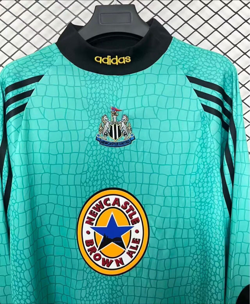 Newcastle 1997/98 Retro Green Goalkeeper Long Sleeve Jersey