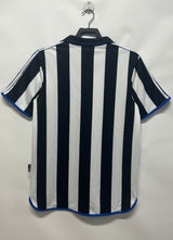 Newcastle 1999/00 Vintage Retro Home Jersey - Concept Kits