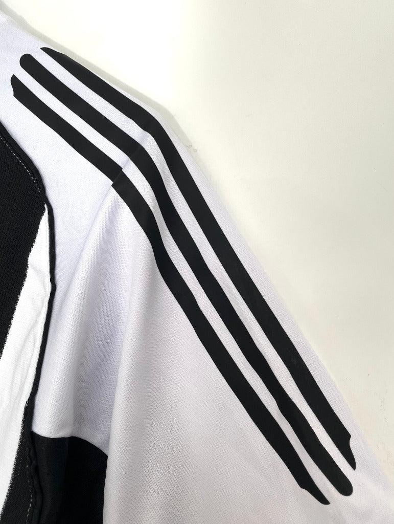 Newcastle 2005/06 Vintage Retro Home Jersey - Concept Kits