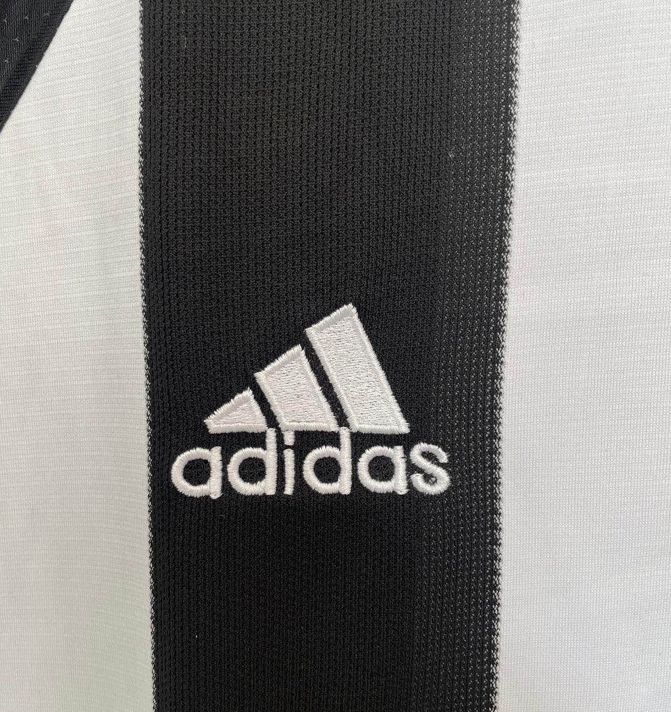 Newcastle 2005/06 Vintage Retro Home Jersey - Concept Kits