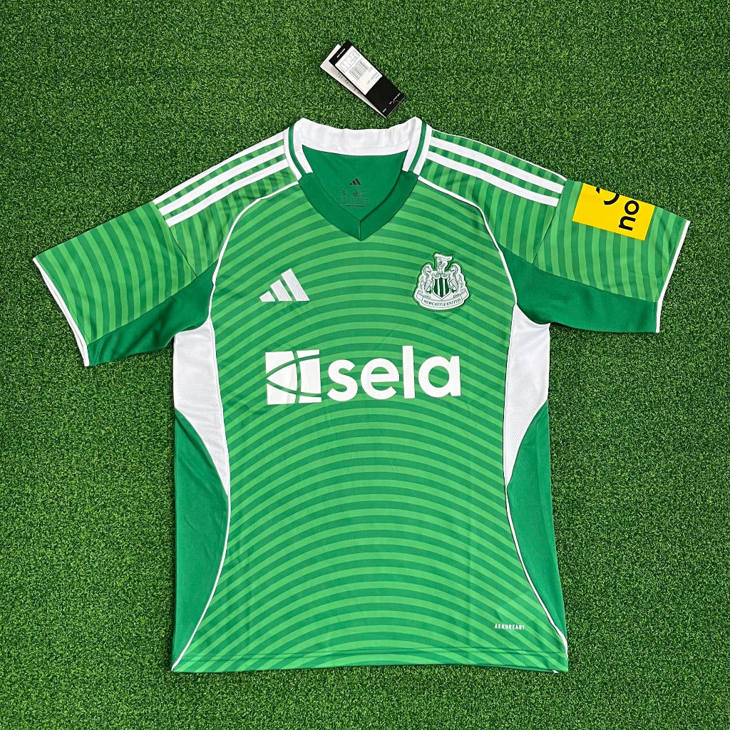Newcastle 25/26 Away Players Version Green Jersey