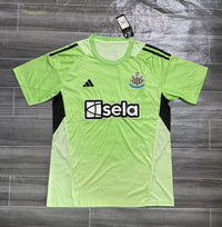 Newcastle 25/26 Goalkeeper Green Kids Jersey Set