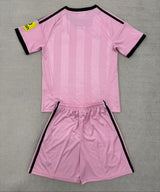 Newcastle 25/26 Goalkeeper Pink Kids Kit