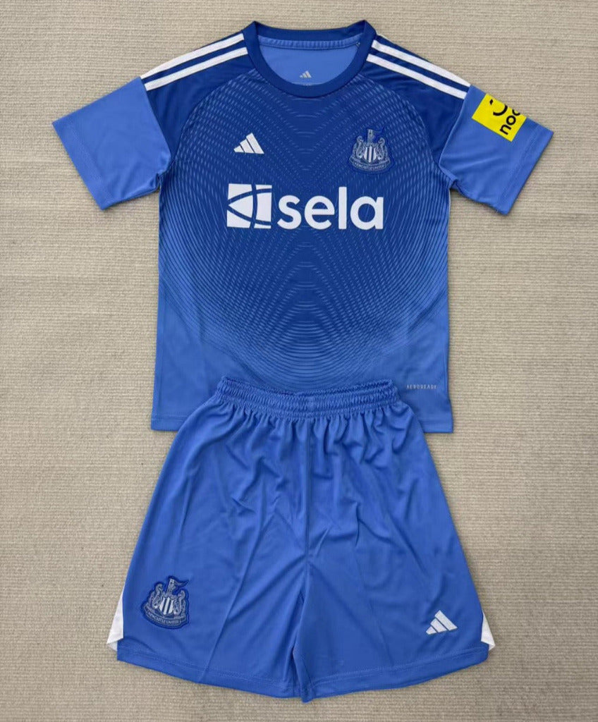 Newcastle 25/26 Goalkeeper Royal Kids Kit