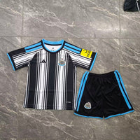 Newcastle 26/27 Black/White Barcode Stripe Home Kids Jersey Set
