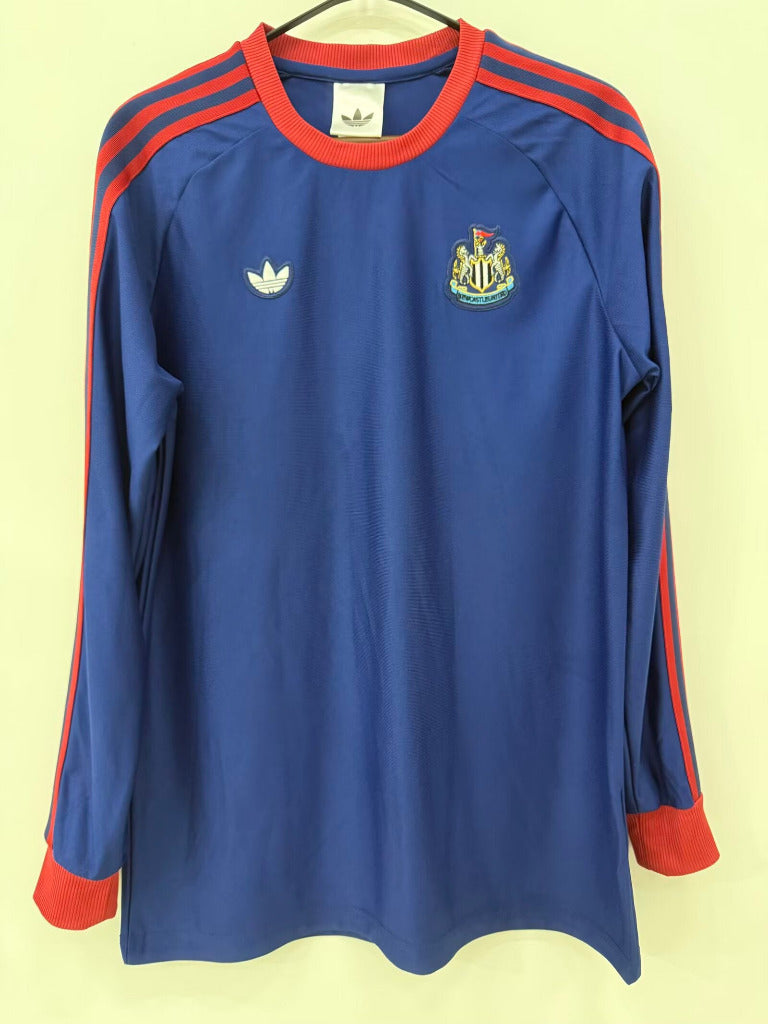 Newcastle 26/27 Blue/Red Stripes Long Sleeve Jersey