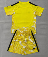 Newcastle United 26/27 Yellow/Black Stripes Goalkeeper Kids Jersey Set