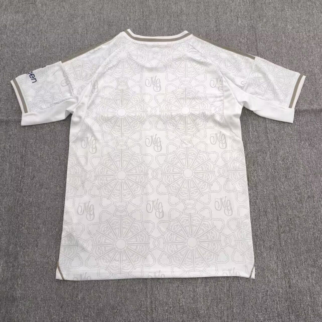 Nottingham Forest 25/26 White/Gray Away Jersey