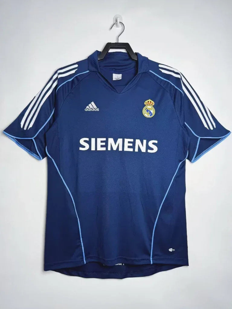 Real Madrid 2005/06 Vintage Retro Away Jersey - Concept Kits