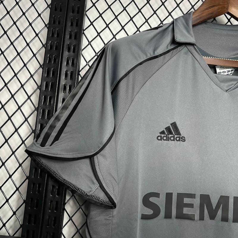 Real Madrid 2005/06 Vintage Retro Gray/Black Third Away Jersey