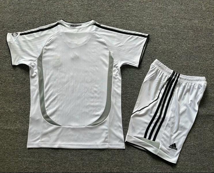 Real Madrid 2006/07 Vintage Retro Home Kids Jersey Set