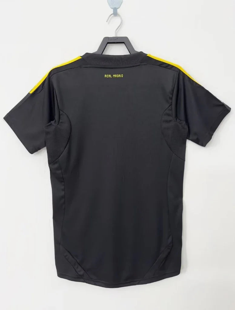 Real Madrid 2011/12 Vintage Retro Black Goalkeeper Jersey - Concept Kits