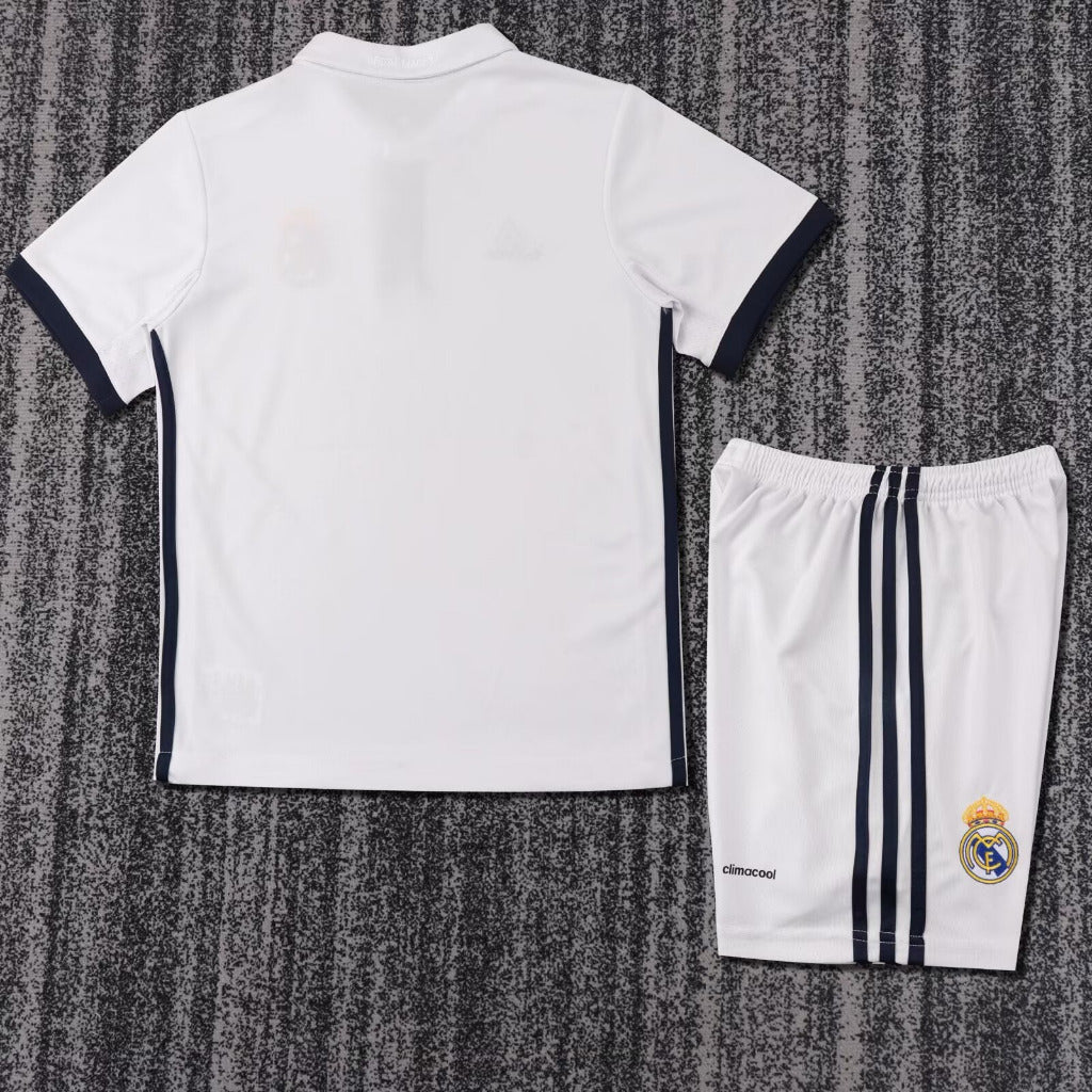 Real Madrid 2016/17 Vintage Retro Home Kids Jersey Set