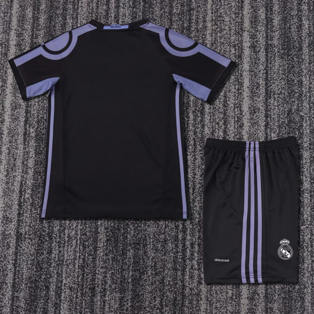Real Madrid 2016/17 Vintage Retro Second Away Kids Jersey Set