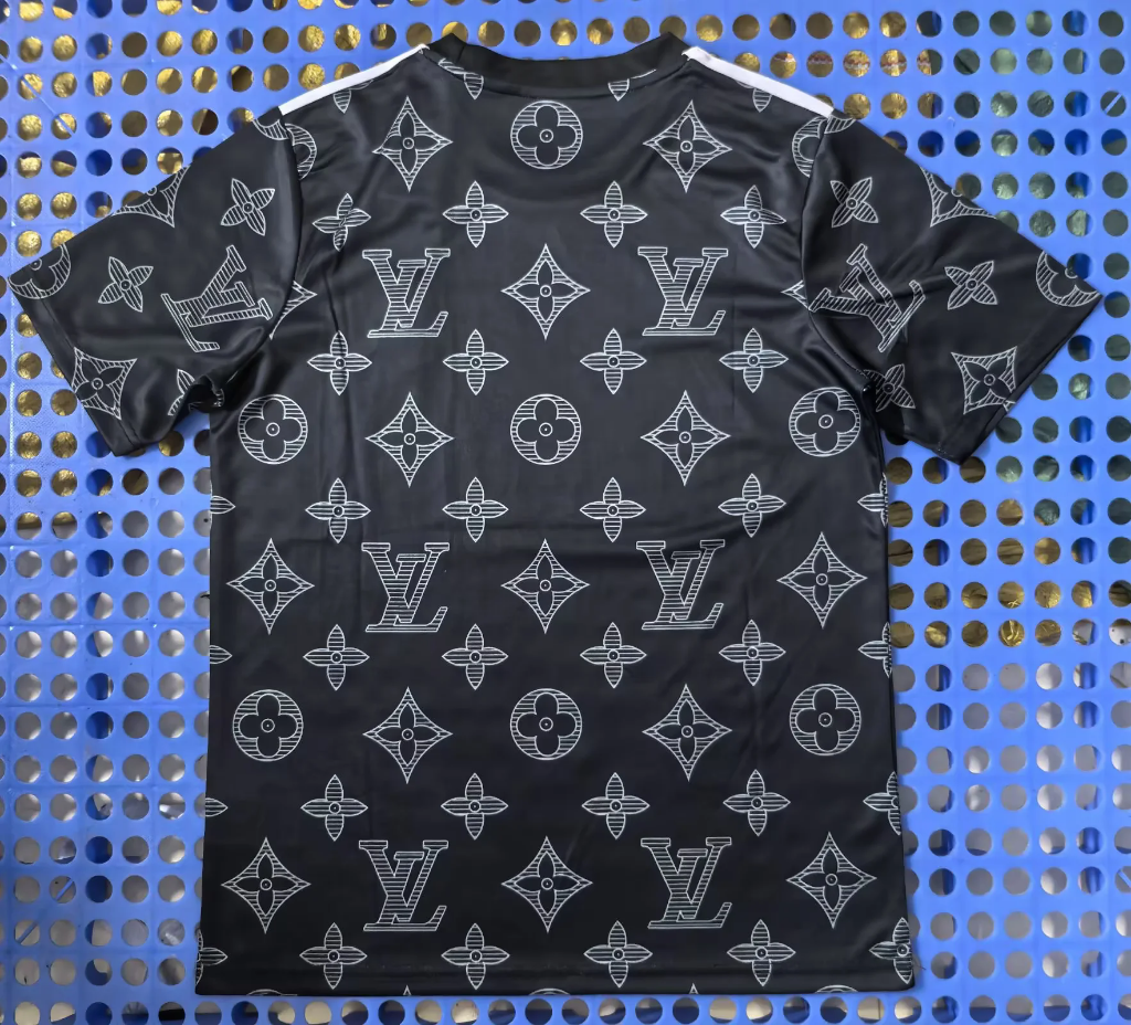 Real Madrid 25/26 Black Fans Special Edition Jersey - Concept Kits