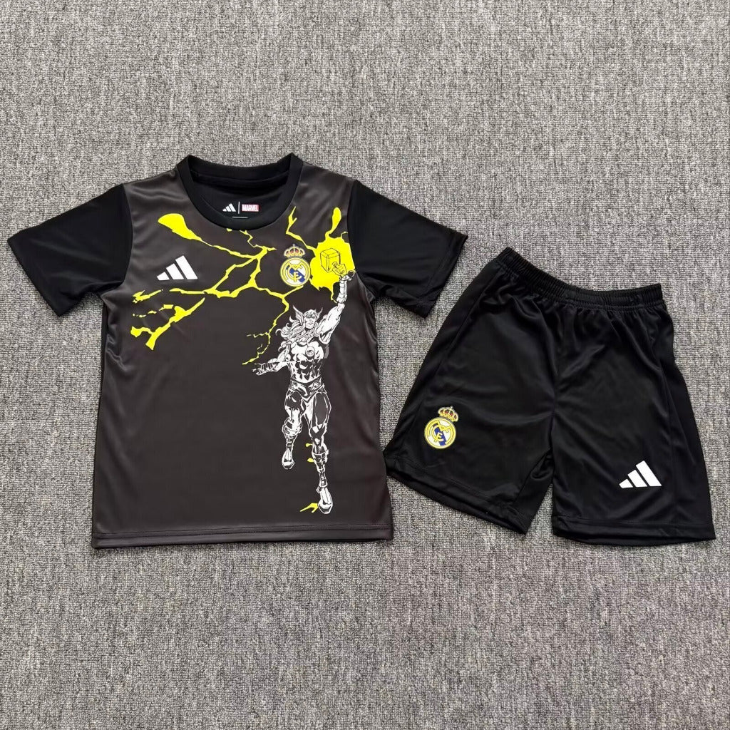 Real Madrid 25/26 Black Pre-Match Kids Jersey Set