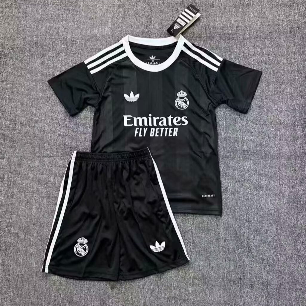 Real Madrid 25/26 Black Third Goalkeeper Kids Jersey Set