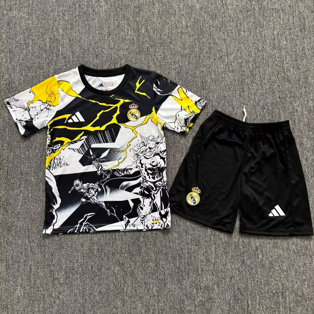 Real Madrid 25/26 White/Black/Yellow Pre-Match Kids Jersey Set