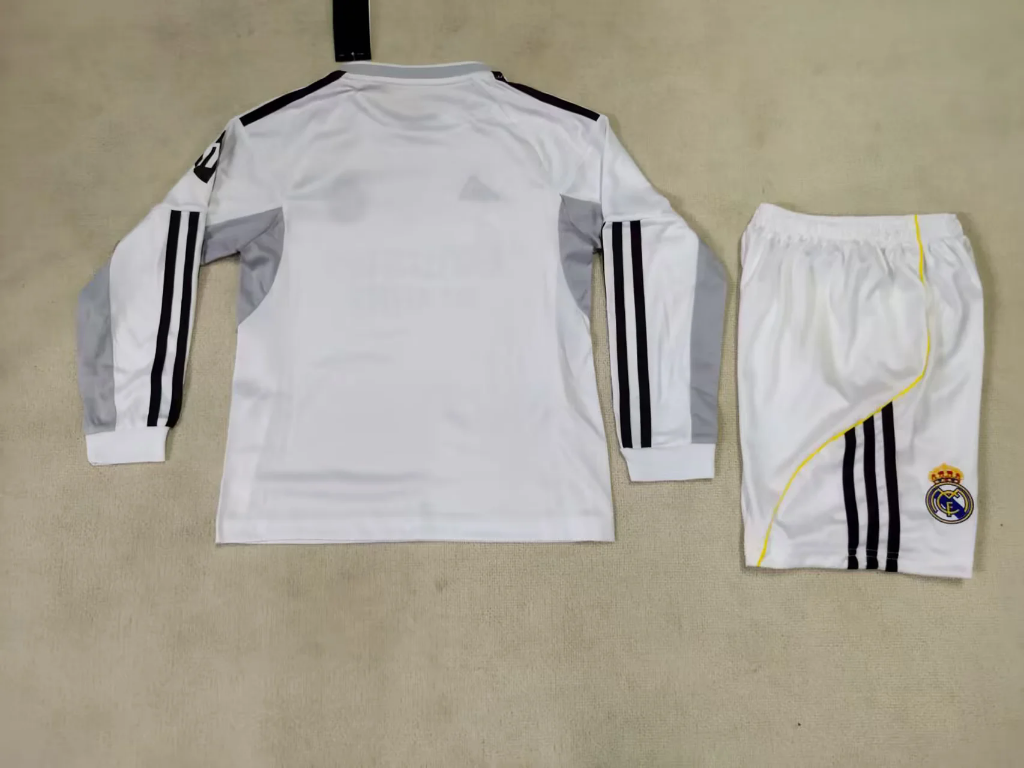 Real Madrid 25/26 White Long Sleeved Home Kids Jersey Set