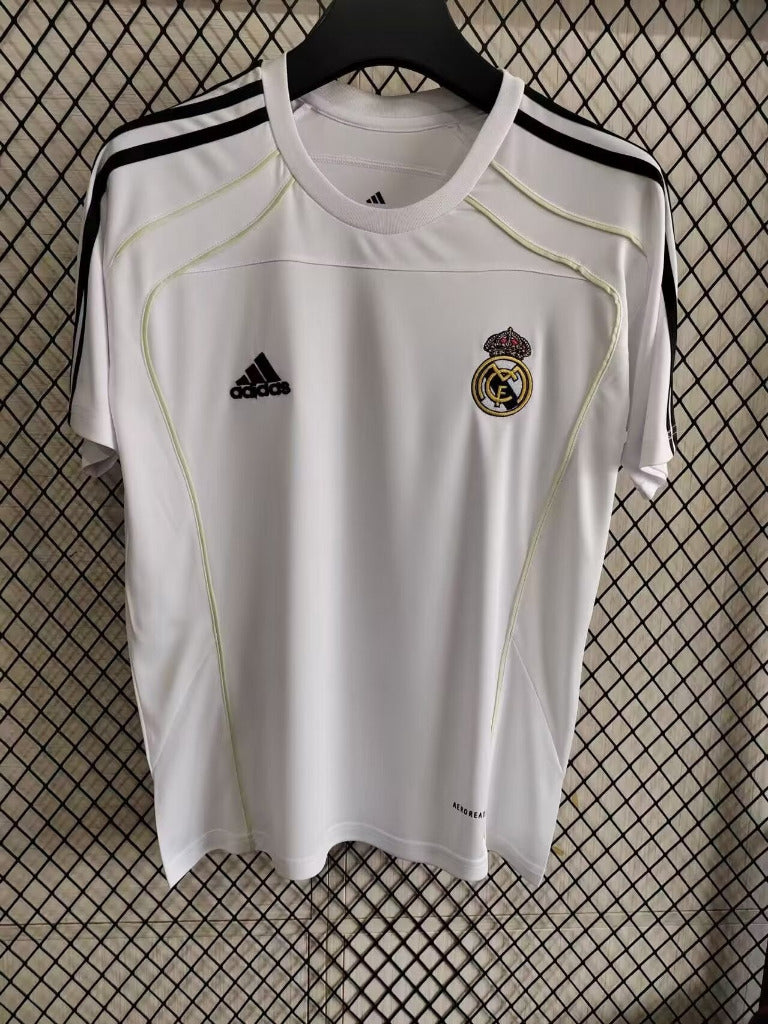 Real Madrid 25/26 White Teamgeist Special Jersey - Concept Kits