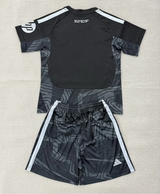 Real Madrid 26/27 Black/White Goalkeeper Kids Jersey Set