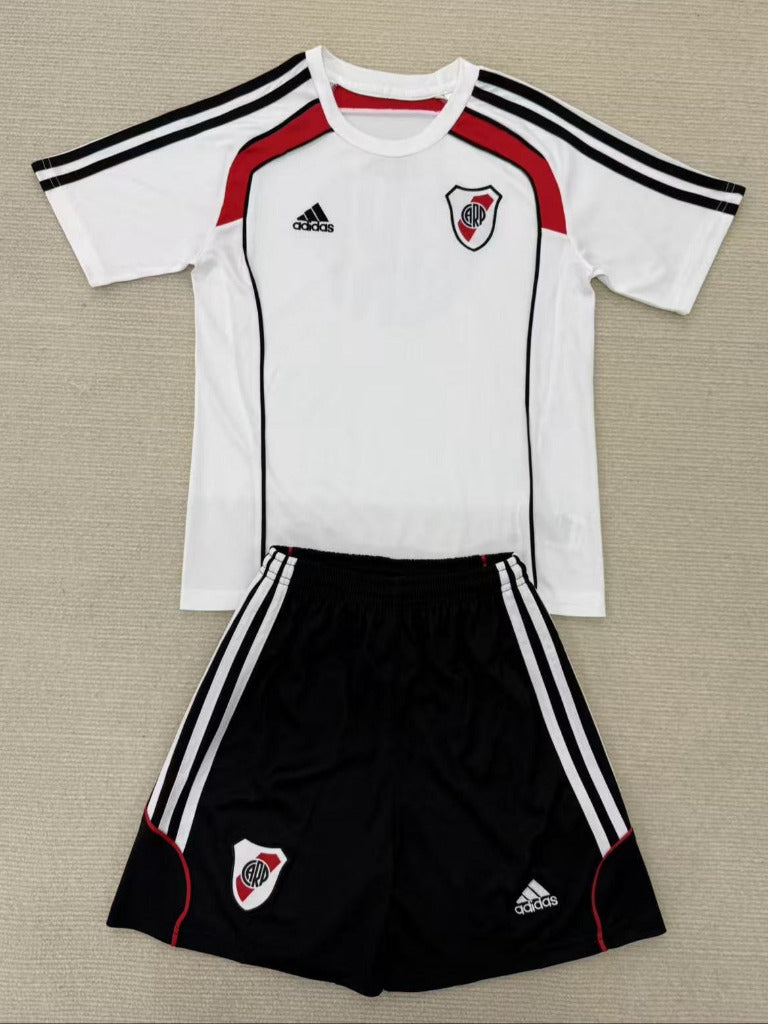 River Plate 25/26 Training Kids Kit - Concept Kits