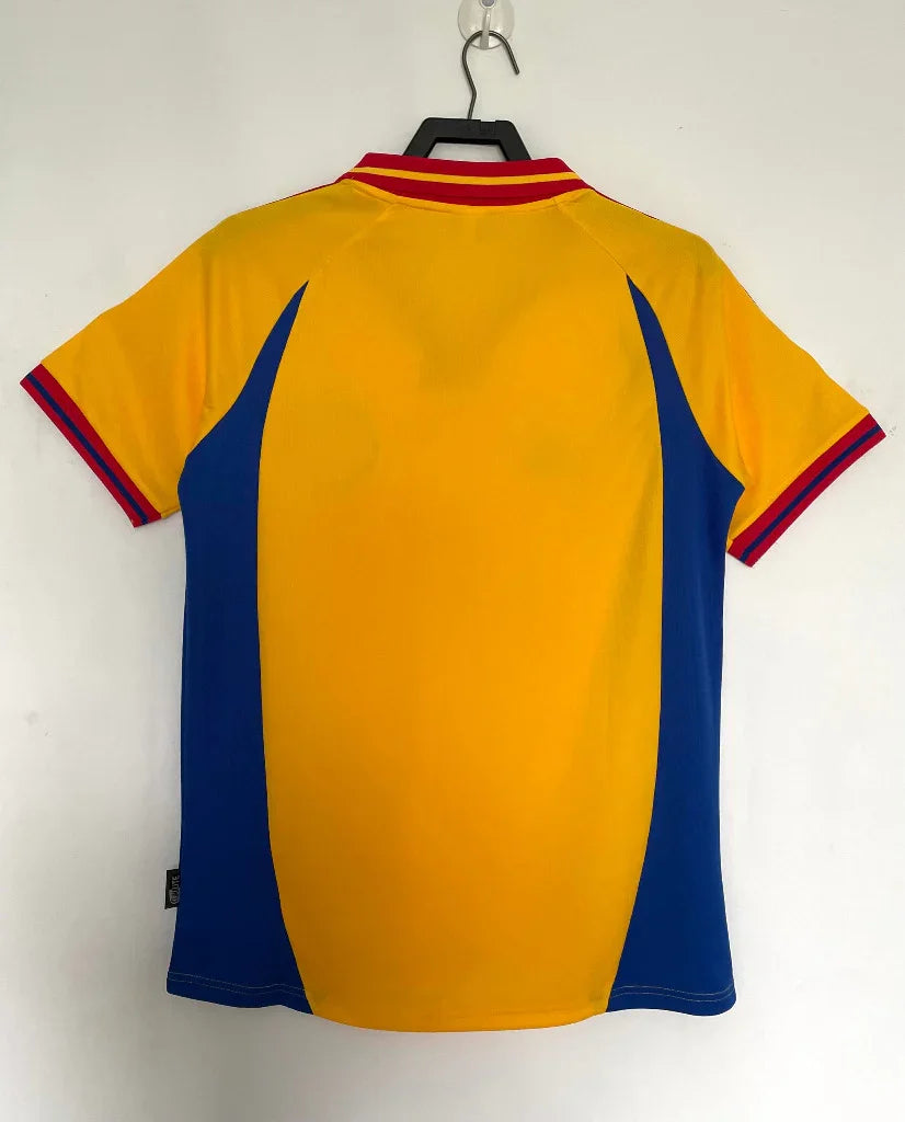 Romania 2000/01 Vintage Retro Home Jersey - Concept Kits