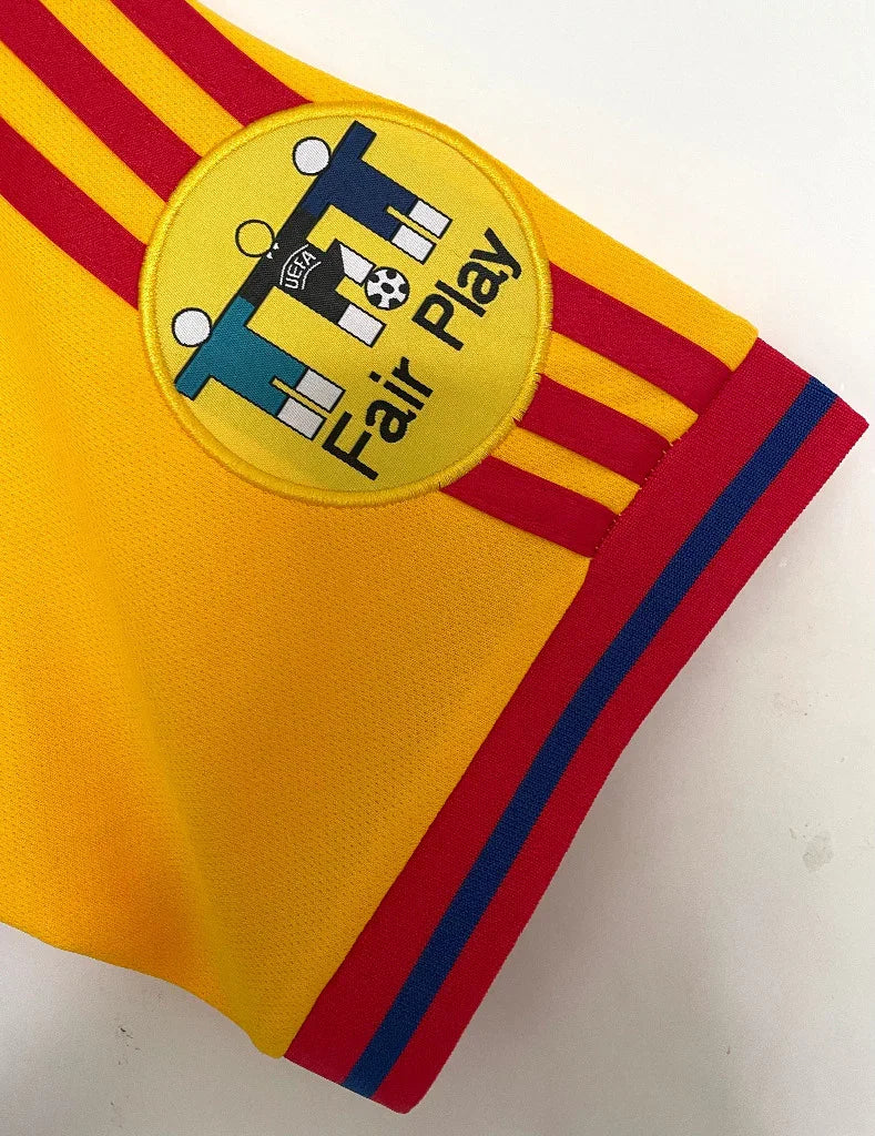 Romania 2000/01 Vintage Retro Home Jersey - Concept Kits