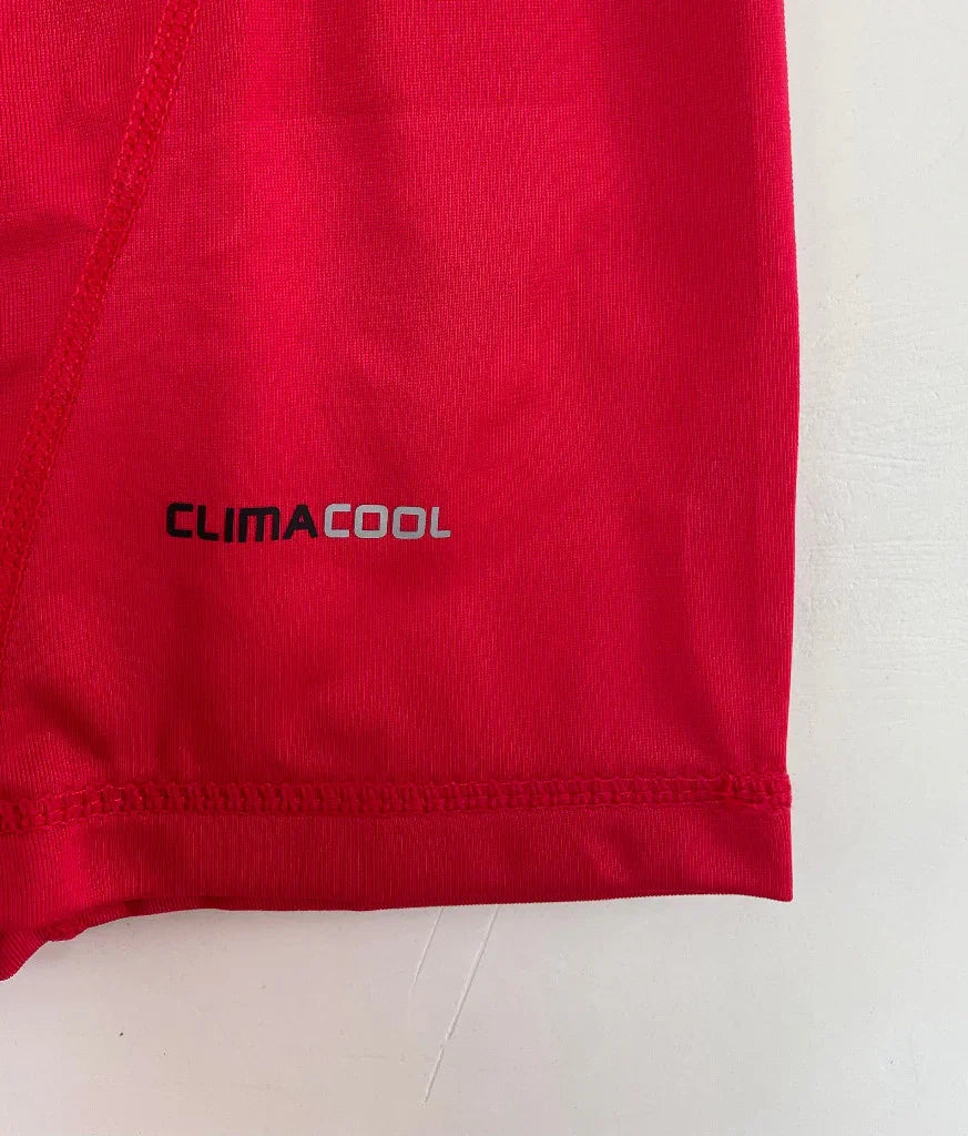 Spain 2010 Vintage Retro Home Jersey