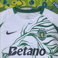 Sporting Lisbon 25/26 Green/White Lion Graphic Training Jersey