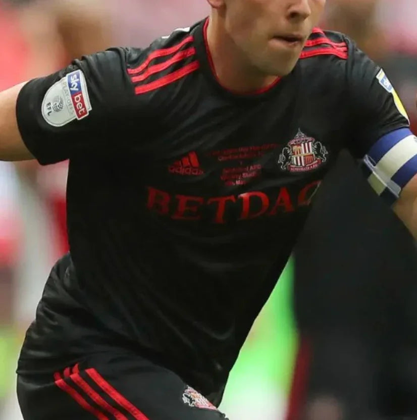 Sunderland 2018/19 Retro Black/Red Play-Off Final Jersey