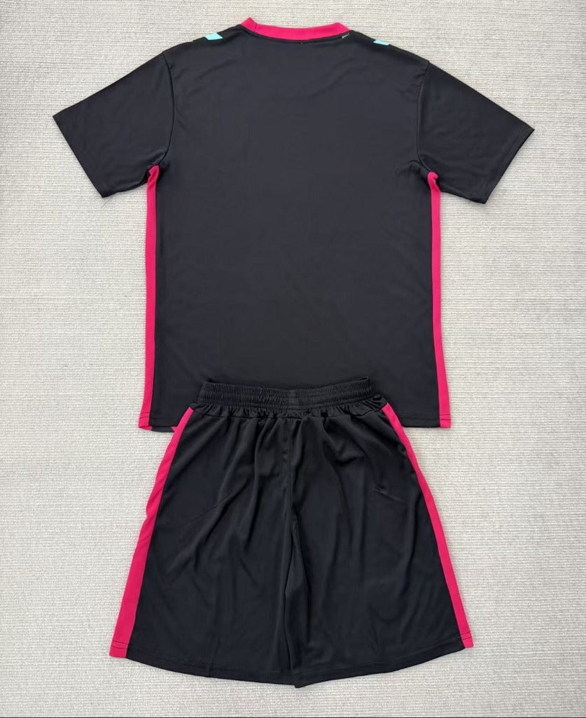 Sunderland 25/26 Black/Pink/White Stripes Goalkeeper Kids Jersey Set